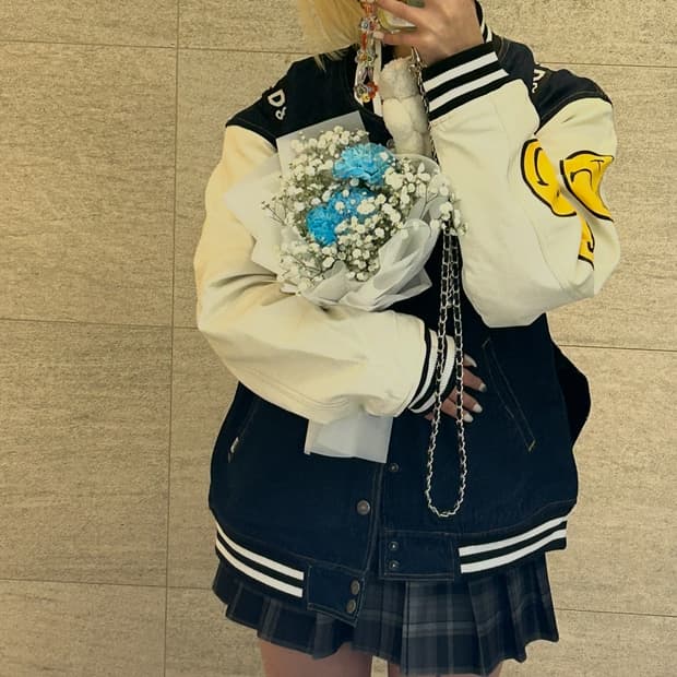 스마일리월드 데님 바시티 자켓