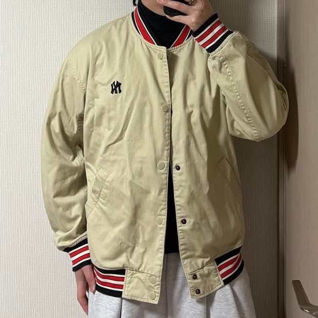 정품 MLB 엠엘비 뉴욕 양키즈 베이지 바시티 자켓 야구 점퍼