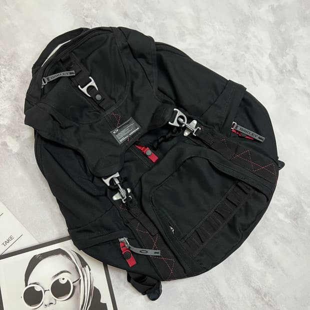 오클리 더블 테크니컬 백팩