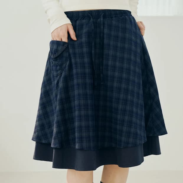 미헤브 체크 포켓 미디 스커트 네이비