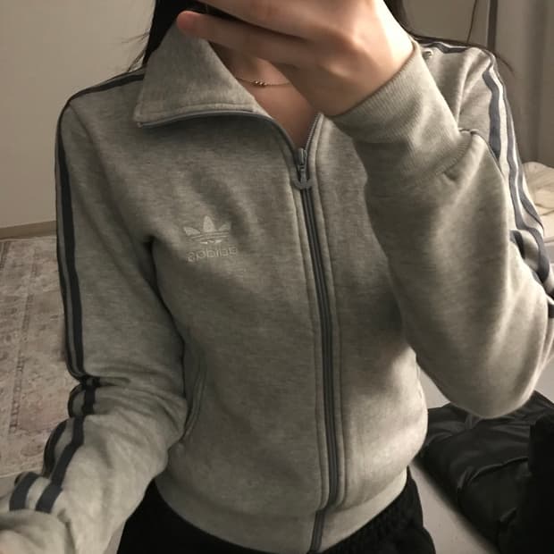 아디다스 그레이 져지 트랙탑