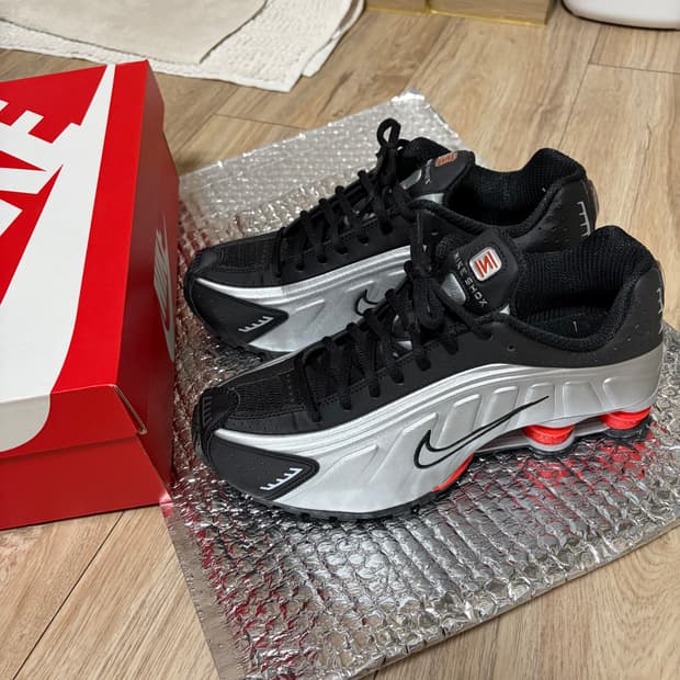 나이키 샥스 270