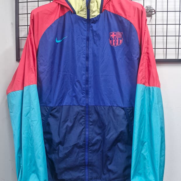 105-110XXL 나이키 FC 바르셀로나 AWF 바람막이 자켓.