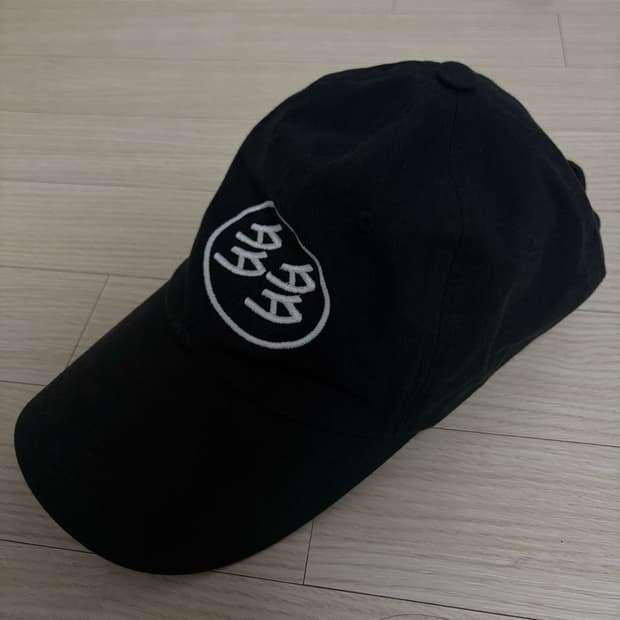 다다이즘 DADA 모자