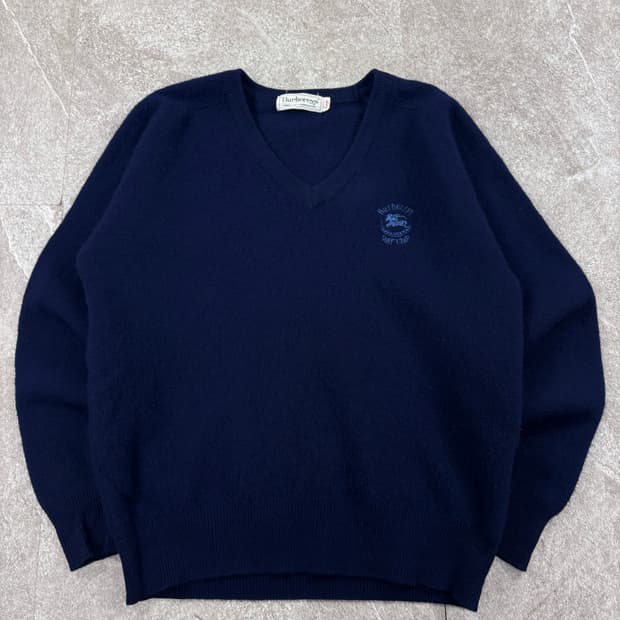 Burberry's 90's Knit   