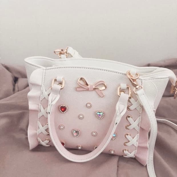 사만사베가 사만사타바사 비쥬사이드레이스업 플래터리본하트 장식 화이트 숄더