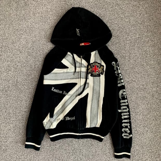 Ask 에스크 후드집업 구해요!!