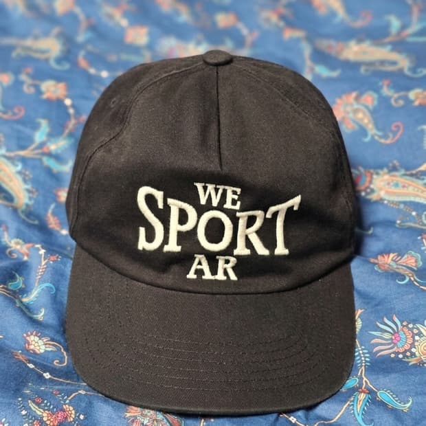 타임리스 스포츠웨어 볼캡