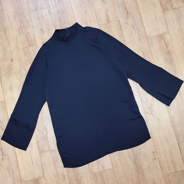 자라(ZARA) 소매트임 비스코사 블라우스 55-66