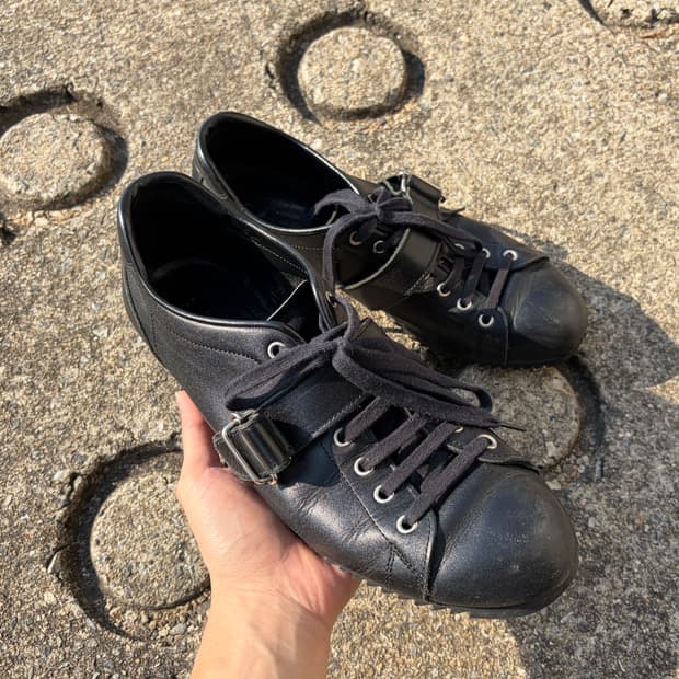 꼼데가르송 옴므 플러스 스트랩 레더 슈즈 