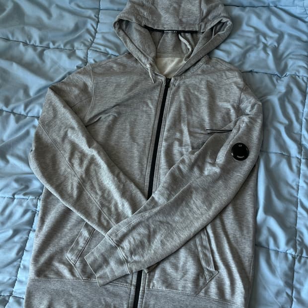 CP컴퍼니 그레이 후드집업 L사이즈