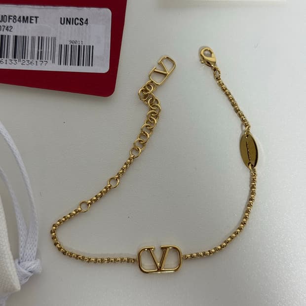 [상태좋음] 발렌티노 팔찌 판매합니다