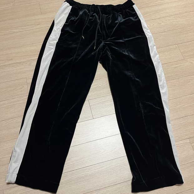 사스콰치 패브릭스 24FW 벨루어 트랙팬츠 L 블랙 (니들스 상위호환)