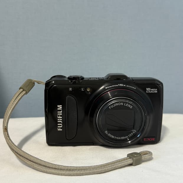 후지필름 파인픽스 F550EXR