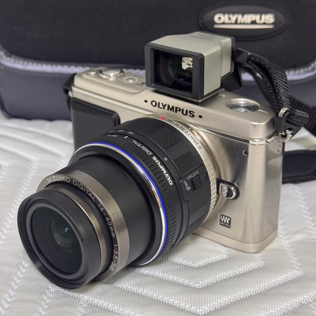 Olympus E-P1