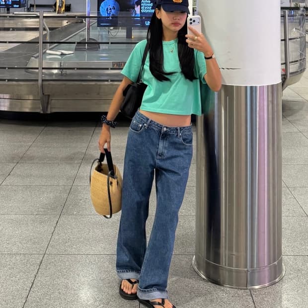 셀리앤리옹 로우라이즈 데님(다크)S사이즈