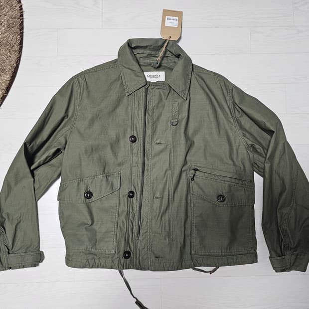 (새제품)이스트로그 mk3 백사틴 L사이즈 팝니다