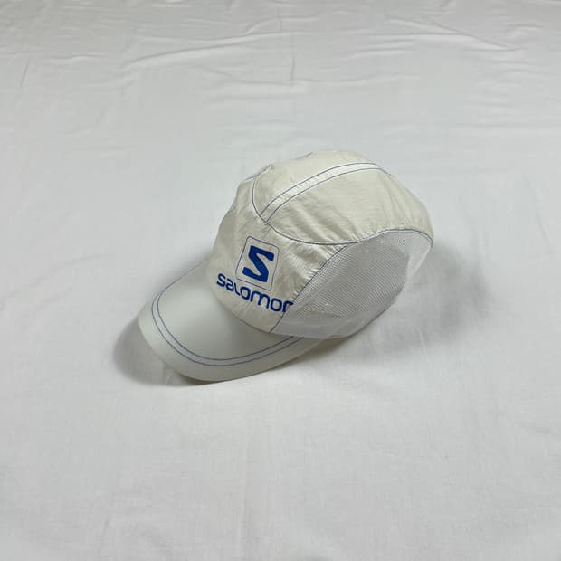 살로몬 salomon 로고 메쉬 스트랩 캡 모자