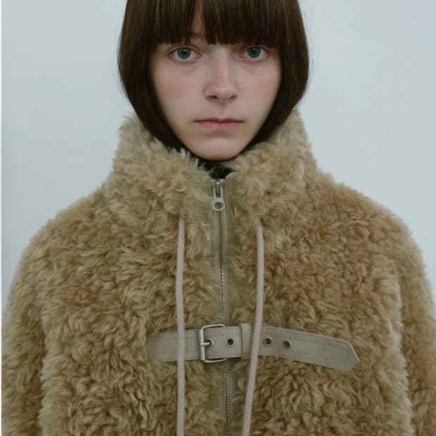 새상품)타입서비스 Leather Mixed Fur Jumper 