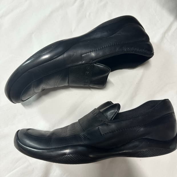 프라다 스포츠 로퍼 280