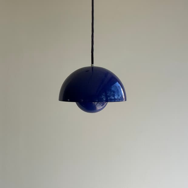 루이스폴센 1970 베르너판톤 vp1