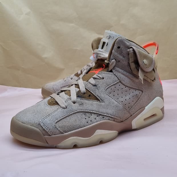 나이키 에어조던 6 레트로 트래비스 스캇 미드 270