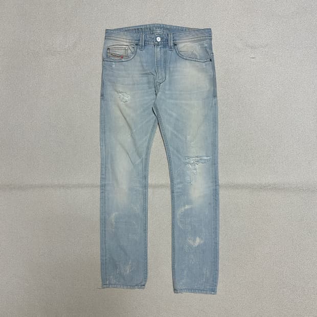 디젤 THAVAR 슬림 스키니 워싱 데님 팬츠