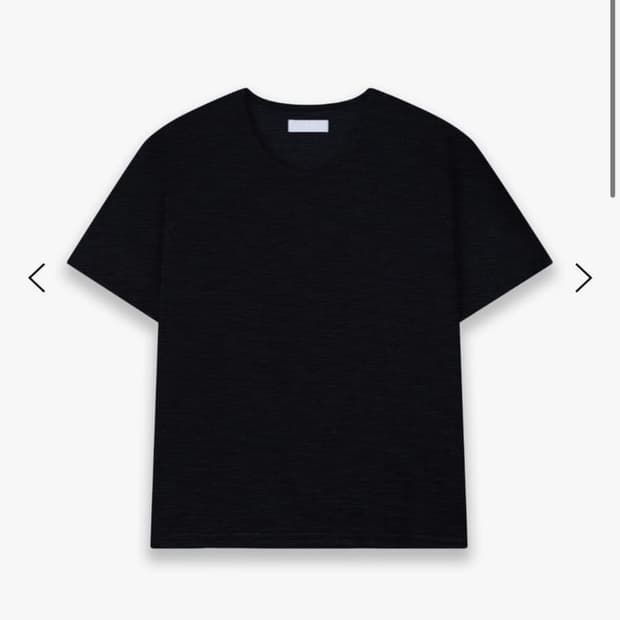 Les fin tshirt 2사이즈 구합니다