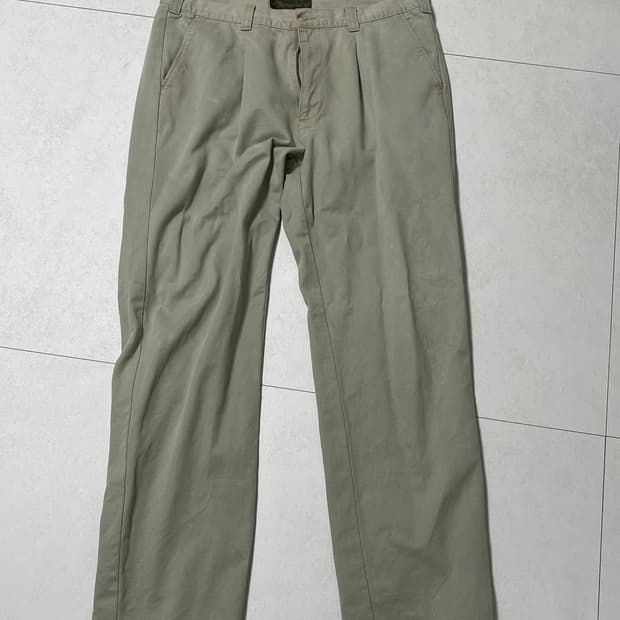 36 팀버랜드 베이지 핀턱 와이드 팬츠 올드스쿨