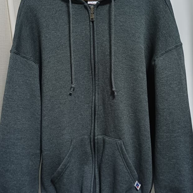 🏈 Russell Zip-up Hoodie - Dark Grey