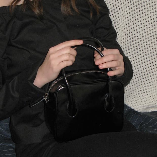 노앤뮤트 블랙 토트백