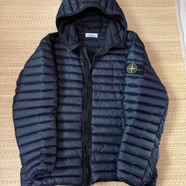 스톤아일랜드 룸우븐다운자켓 경량패딩 L사이즈