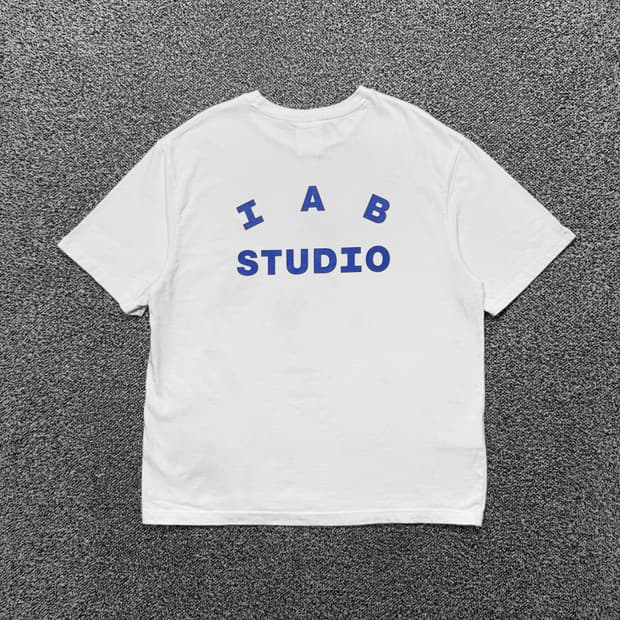 Name : 아이앱스튜디오 시그니처 후면 빅로고 반팔 :) 