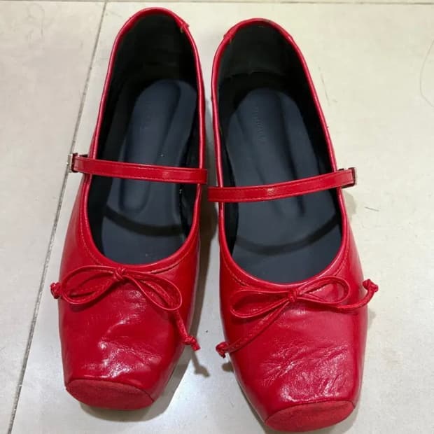 240 타크트로이메 줄리엣 스웨이드 스퀘어토 리본 플랫슈즈 발레코어 구두