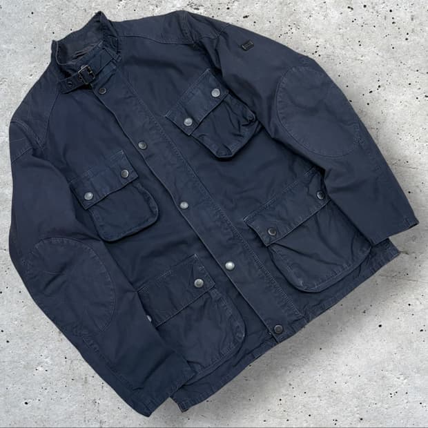 [M] 바버 인터네셔널 네이비 포켓 디테일 야상 자켓 C780