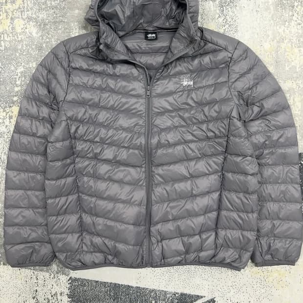 스투시 그레이 경량패딩