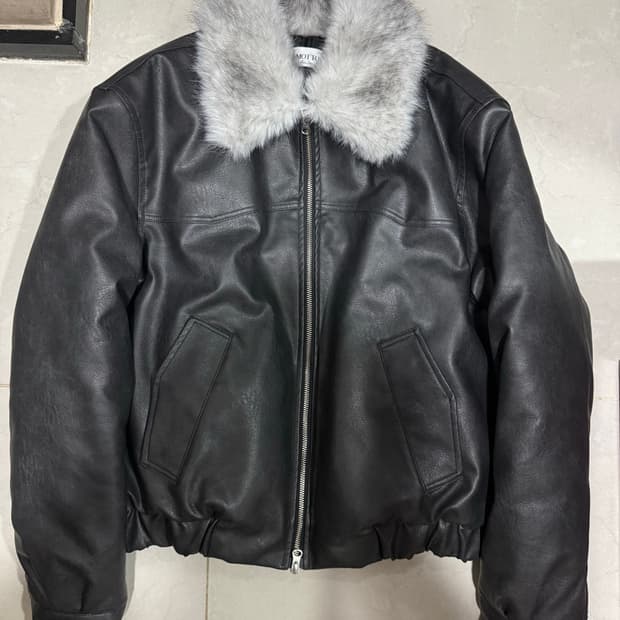 남자 크롭 레더 패딩 