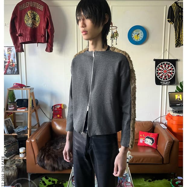 ZUCCa Archive Fur Sleeve Reverse Zip-up