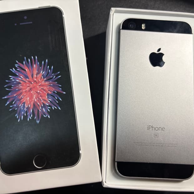 아이폰 SE1 스페이스그레이 128GB (카메라 무음)