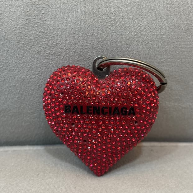 발렌시아가 키링 