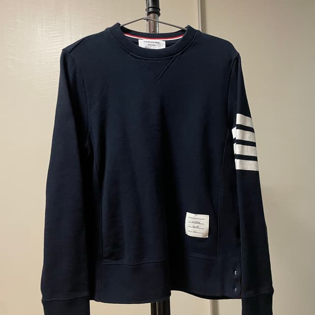 톰브라운 맨투맨 1사이즈