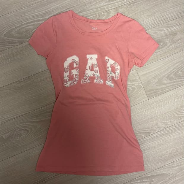 Gap 갭 플라워 꽃 빈티지 딱붙티 반팔티 탑