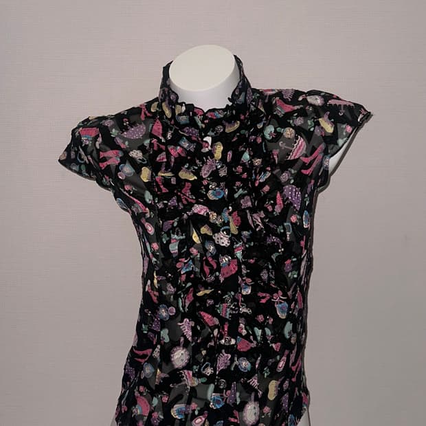 빈티지 패턴 프린팅 셔링 시스루 블라우스