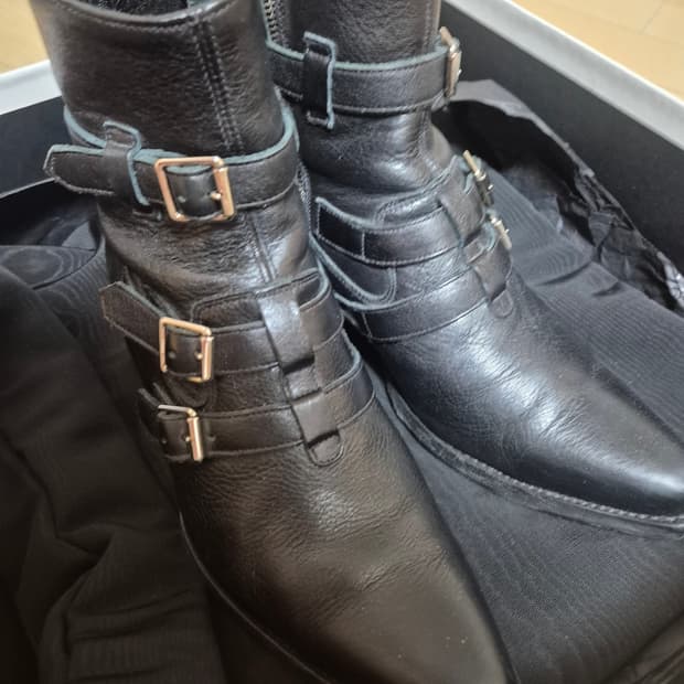 셀린느 부츠 39사이즈