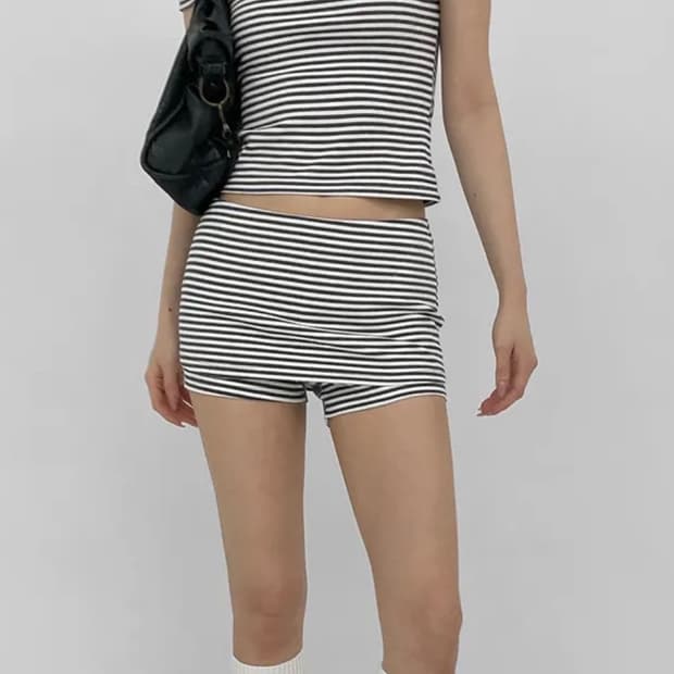 블랙업 치엘 스트라이프 미니 스커트팬츠 차콜 m