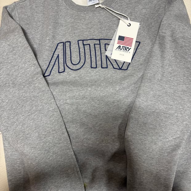 오트리 맨투맨 오염있음