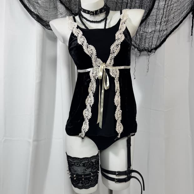  velvet lace sleeveless