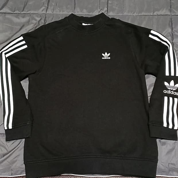 아디다스 맨투맨 90 여성66 가슴50 기장67