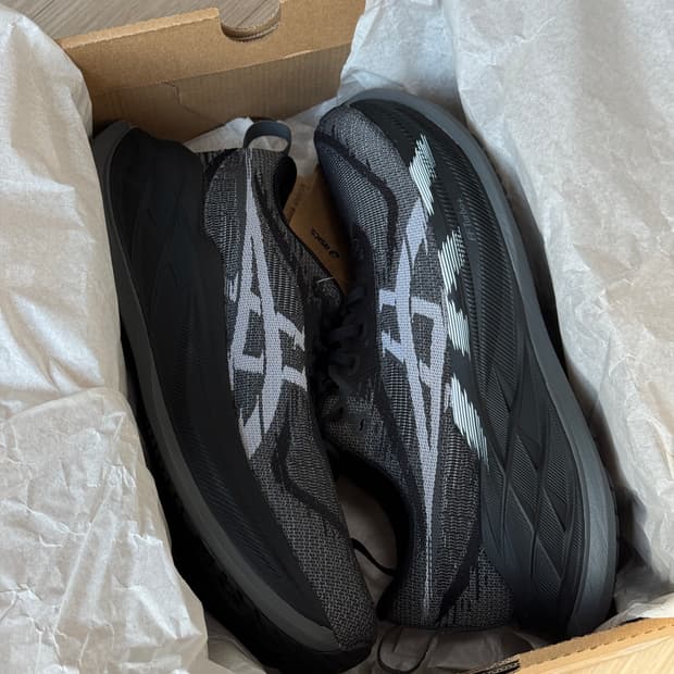 아식스 슈퍼블라스트 280