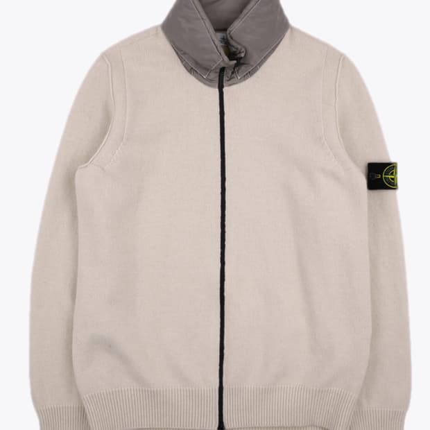 스톤아일랜드 아이보리 니트 집업 L사이즈